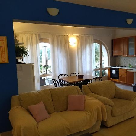 Holiday Home With Free Parking By The Beach Brela Zewnętrze zdjęcie