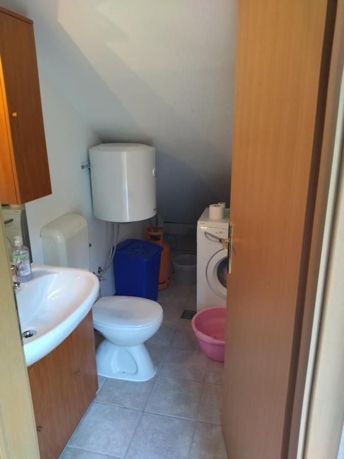 Holiday Home With Free Parking By The Beach Brela Zewnętrze zdjęcie